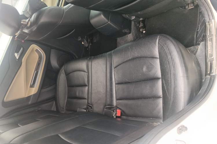 Used Haima Fumei 2017 1.6L Manual Comfort Model Interior 1