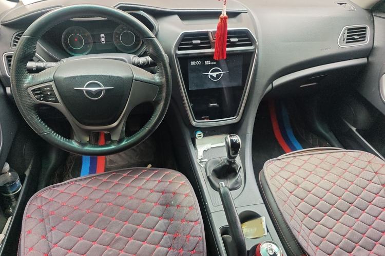 Used Haima Fumei 2017 1.6L Manual Luxury Model Interior 2