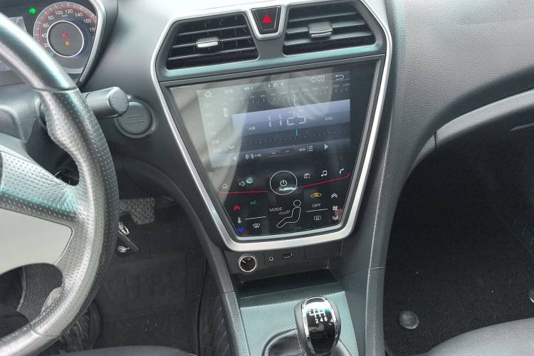 Used Haima Fumei 2017 1.6L Manual Luxury Model Interior 2
