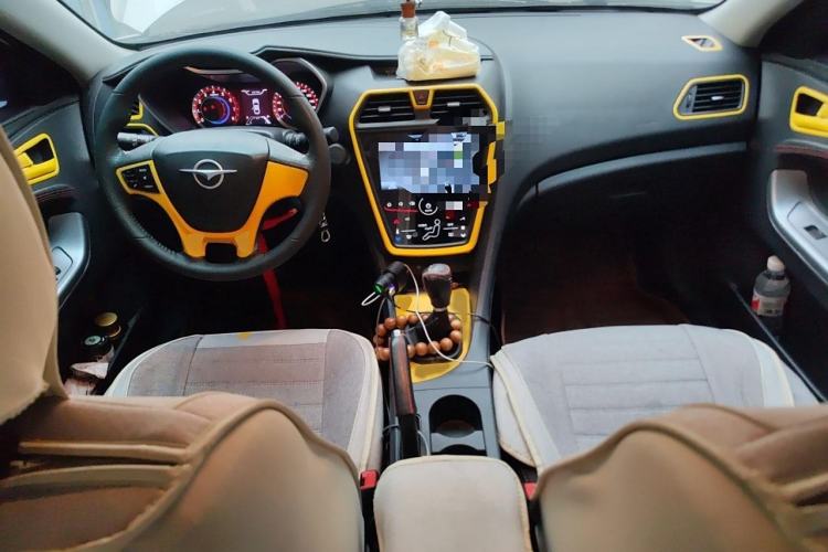 Used Haima Fumei 2017 1.6L Manual Luxury Model Interior 2