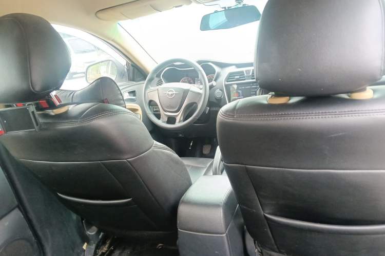 Used Haima Fumei 2017 1.6L Manual Comfort Model Interior 2