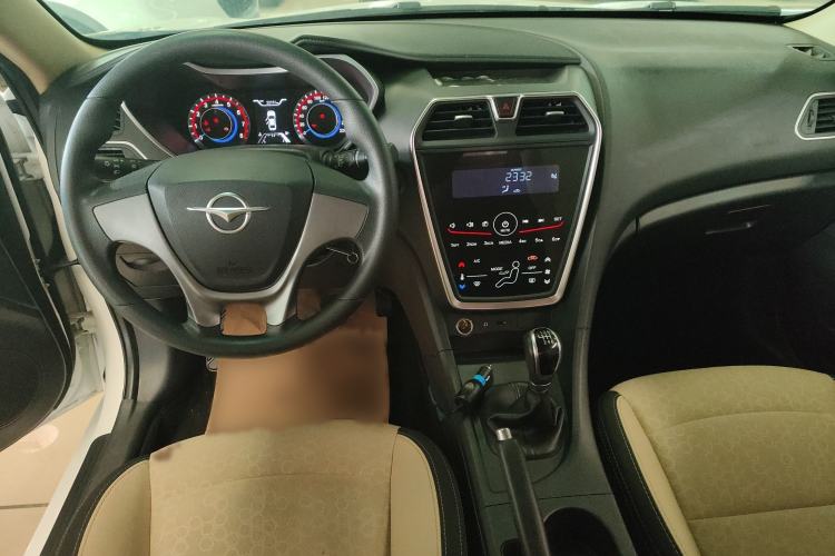 Used Haima Fumei 2017 1.6L Manual Finance Edition Interior 3