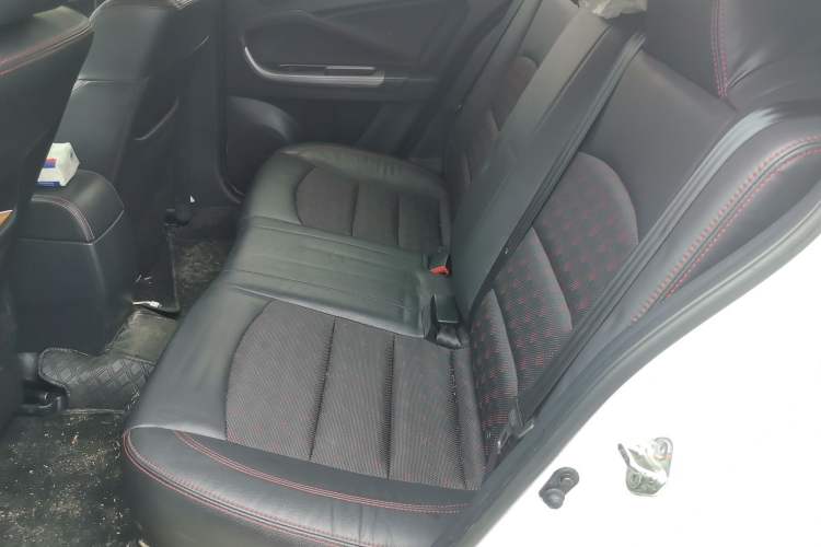 Used Haima Fumei 2017 1.6L Automatic Luxury Model Interior 4