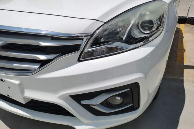 Used Haima Fumei 2017 1.6L Manual Comfort Model Left Front Headlight
