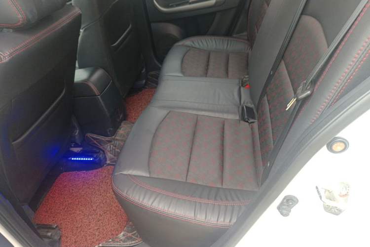 Used Haima Fumei 2017 1.6L Automatic Luxury Model Left Rear Seat