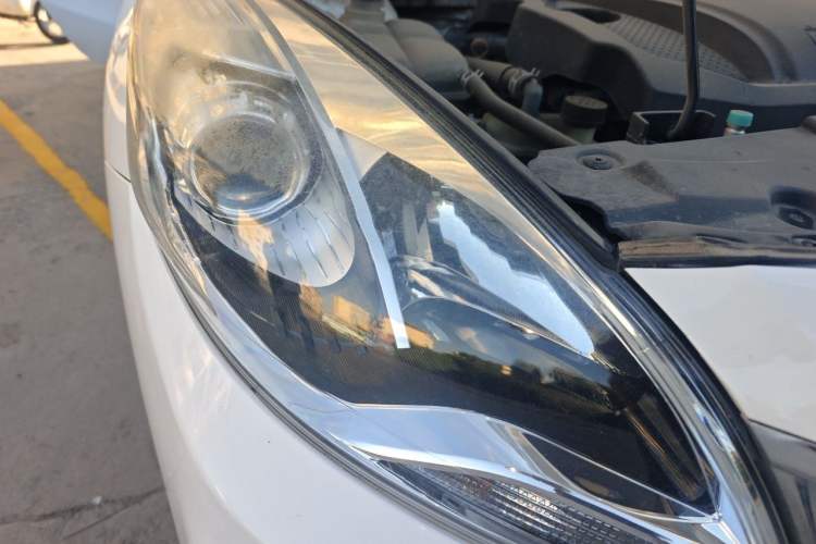 Used Haima Fumei 2017 1.6L Manual Luxury Model Right Front Headlight
