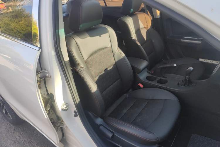 Used Haima Fumei 2017 1.6L Manual Luxury Model Right Front Seat