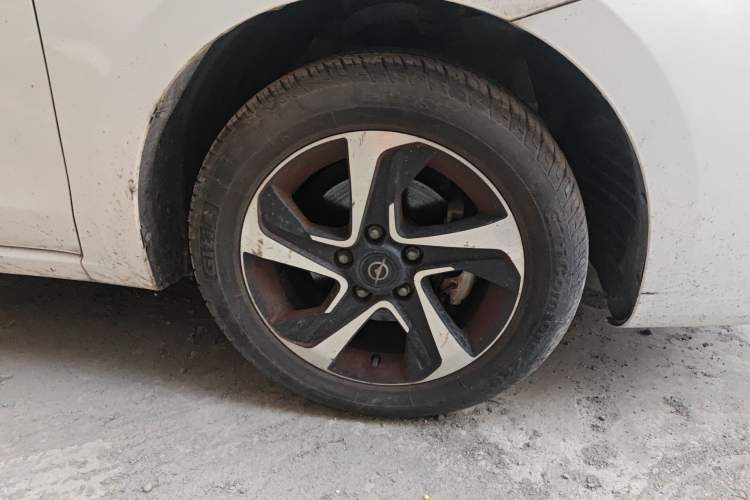 Used Haima Fumei 2017 1.6L Manual Luxury Model Right Front Wheel Hub