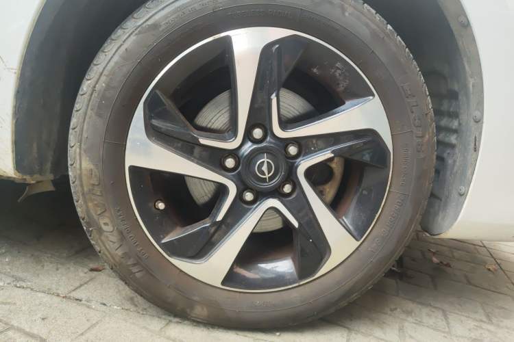 Used Haima Fumei 2017 1.6L Manual Finance Edition Right Front Wheel Hub