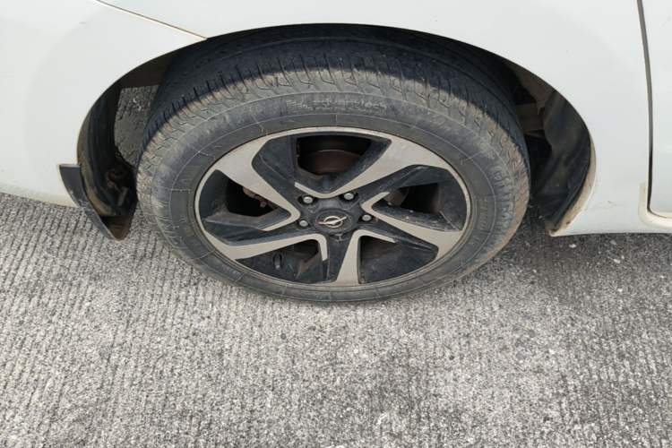 Used Haima Fumei 2017 1.6L Manual Comfort Model Right Rear Wheel Hub