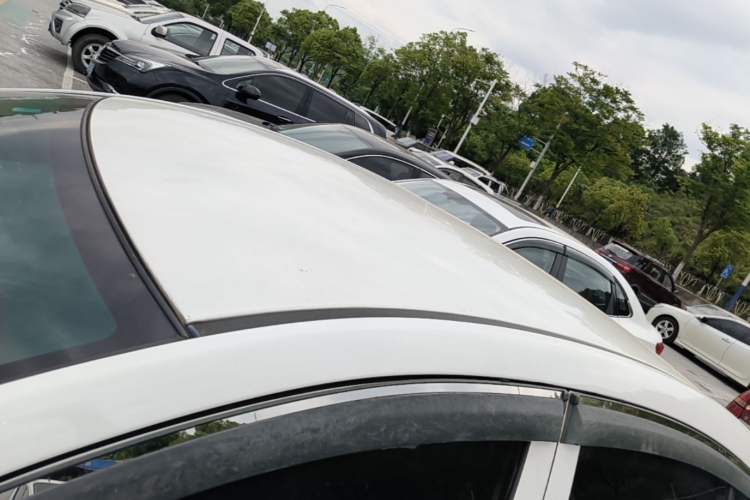 Used Haima Fumei 2017 1.6L Manual Comfort Model Roof