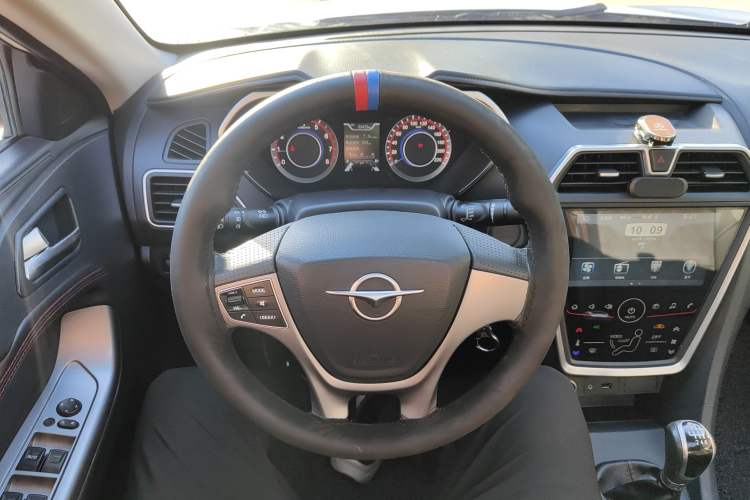 Used Haima Fumei 2017 1.6L Manual Luxury Model Steering Wheel