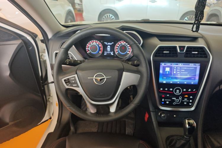 Used Haima Fumei 2017 1.6L Manual Luxury Model Steering Wheel