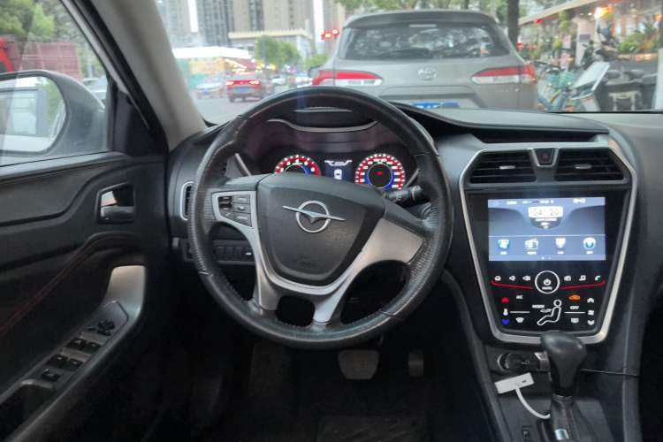 Used Haima Fumei 2017 1.6L Automatic Luxury Model Steering Wheel
