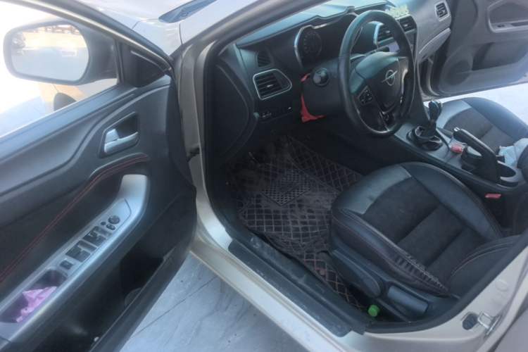 Used Haima Fumei 2017 1.6L Manual Luxury Model Driver Seat