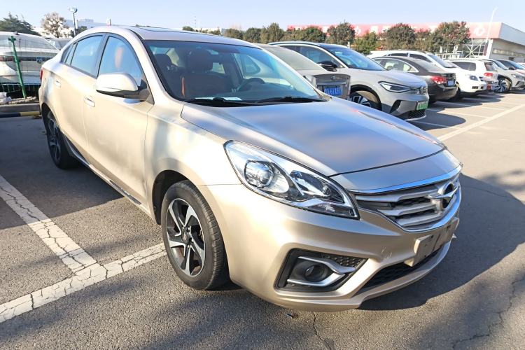 Used Haima Fumei 2017 1.6L Manual Luxury Model Front Right 45 Deg