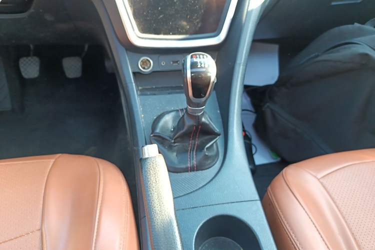 Used Haima Fumei 2017 1.6L Manual Luxury Model Gear Lever