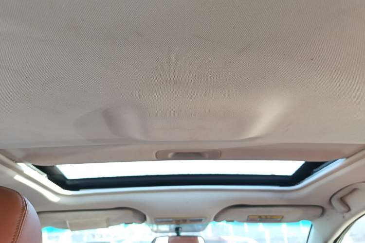 Used Haima Fumei 2017 1.6L Manual Luxury Model Headliner