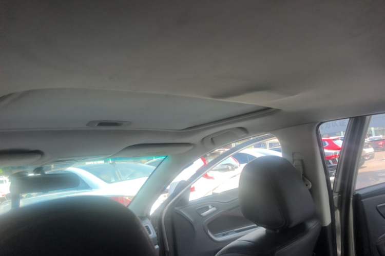Used Haima Fumei 2017 1.6L Manual Luxury Model Headliner