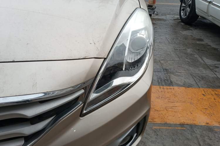 Used Haima Fumei 2017 1.6L Manual Luxury Model Left Front Headlight