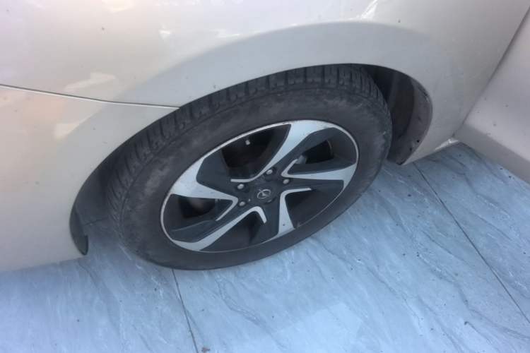 Used Haima Fumei 2017 1.6L Manual Luxury Model Left Front Wheel Hub