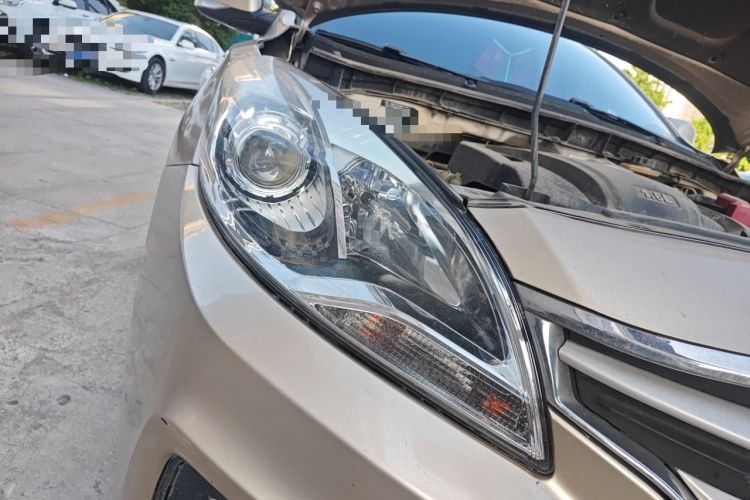 Used Haima Fumei 2017 1.6L Manual Luxury Model Right Front Headlight