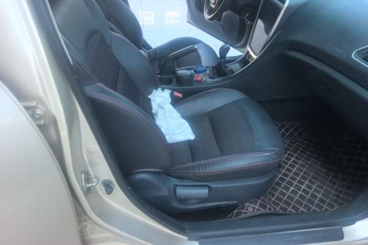 Used Haima Fumei 2017 1.6L Manual Luxury Model Right Front Seat