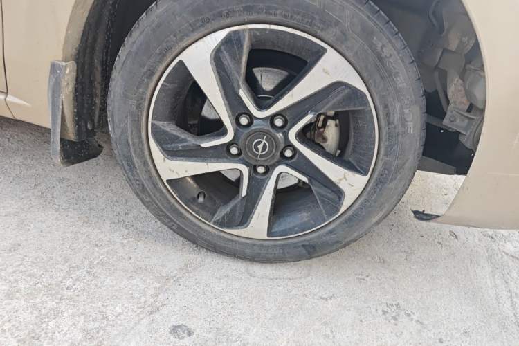 Used Haima Fumei 2017 1.6L Manual Luxury Model Right Front Wheel Hub