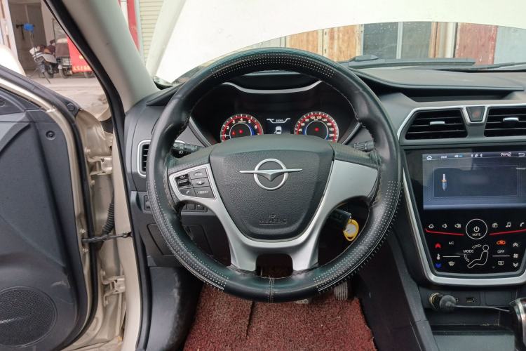 Used Haima Fumei 2017 1.6L Manual Luxury Model Steering Wheel