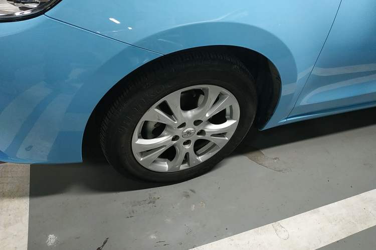 Used Haima Fumei F5 2018 1.6L Automatic Elite Model Left Front Wheel Hub
