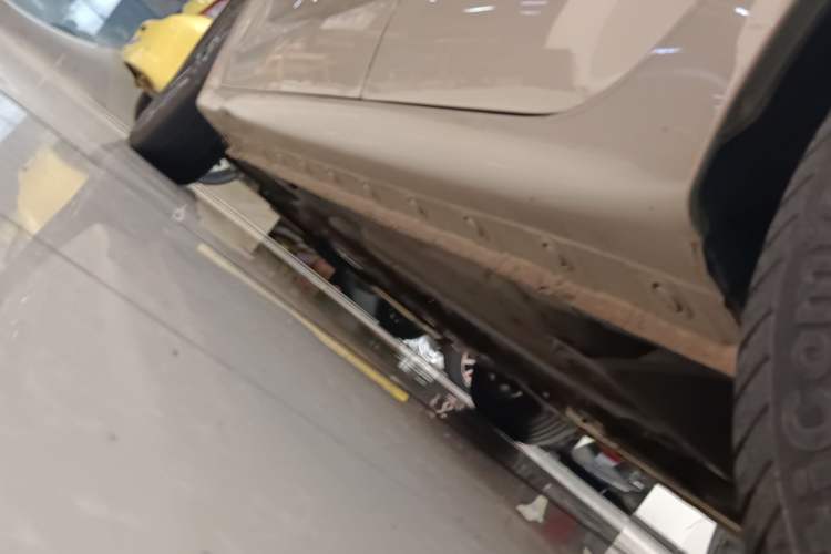 Used Haima Fumei F5 2018 1.6L Automatic Luxury Model Left Side Sill