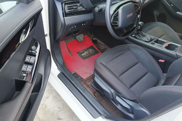 Used Haima Fumei F5 2018 1.6L Automatic Elite Model Driver Seat