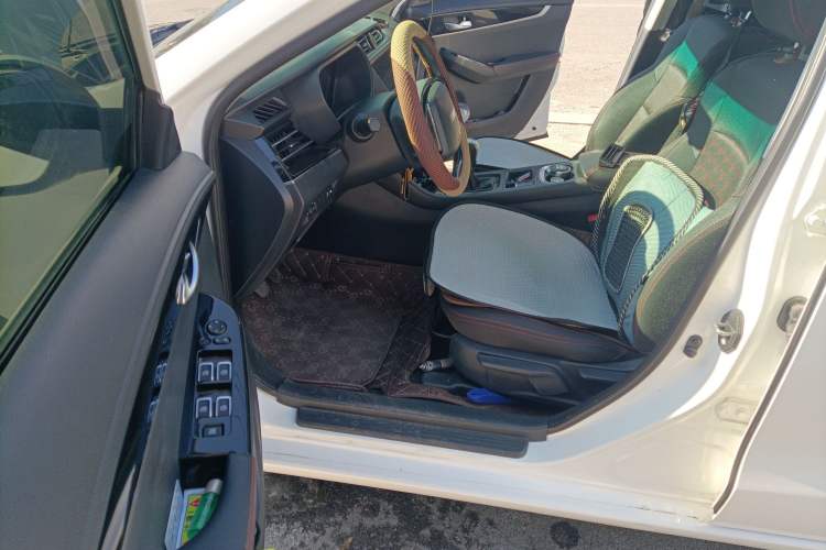 Used Haima Fumei F5 2018 1.6L Manual Elite Model Driver Seat