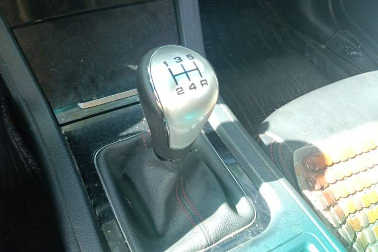 Used Haima Fumei F5 2018 1.6L Manual Luxury Model Gear Lever