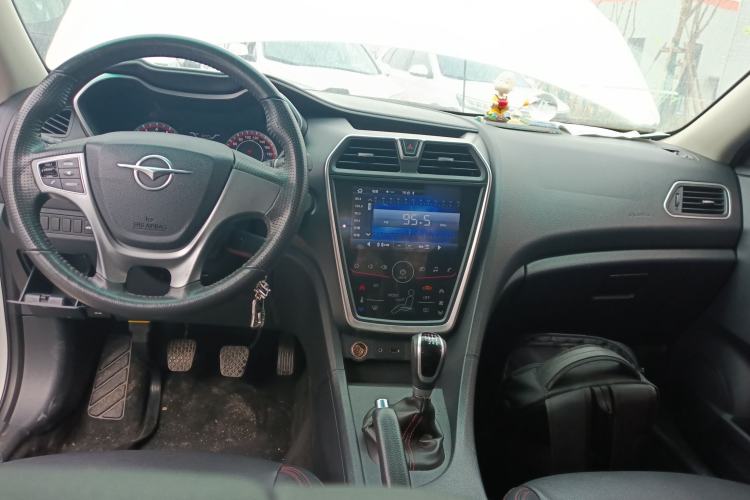 Used Haima Fumei F5 2018 1.6L Manual Classic Edition Interior 2