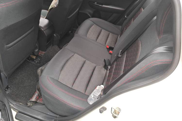 Used Haima Fumei F5 2018 1.6L Manual Elite Model Interior 4