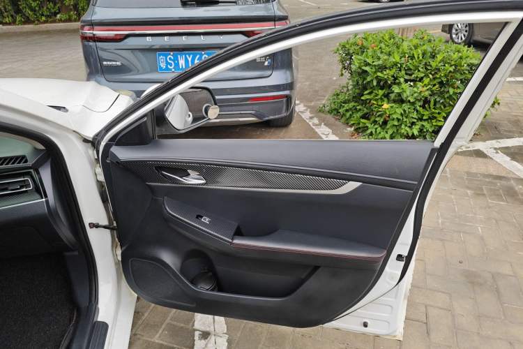 Used Haima Fumei F5 2018 1.6L Manual Elite Model Interior 5