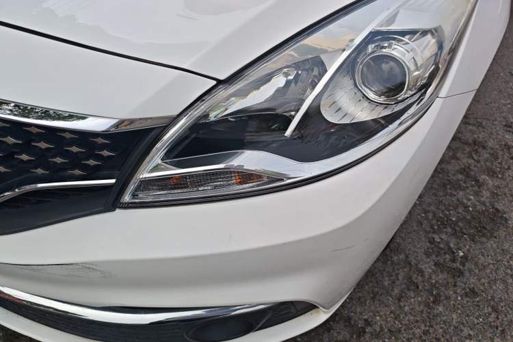 Used Haima Fumei F5 2018 1.6L Manual Elite Model Left Front Headlight
