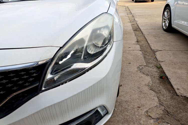 Used Haima Fumei F5 2018 1.6L Manual Luxury Model Left Front Headlight