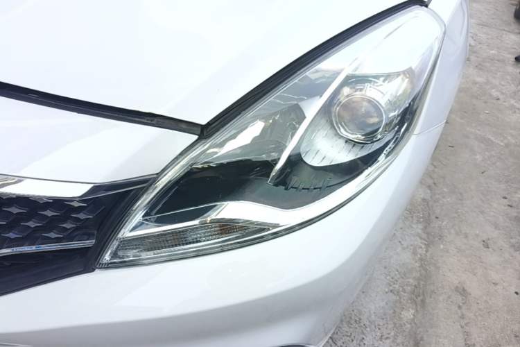 Used Haima Fumei F5 2018 1.6L Automatic Elite Model Left Front Headlight