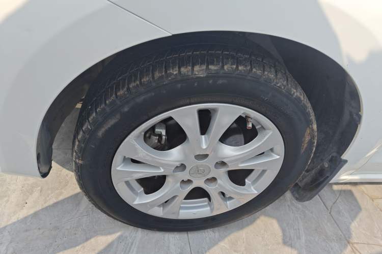 Used Haima Fumei F5 2018 1.6L Manual Elite Model Left Front Wheel Hub