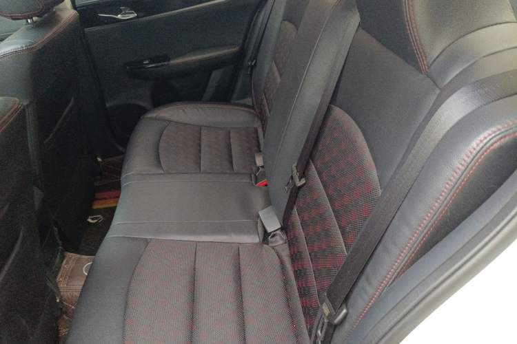 Used Haima Fumei F5 2018 1.6L Automatic Luxury Model Left Rear Seat
