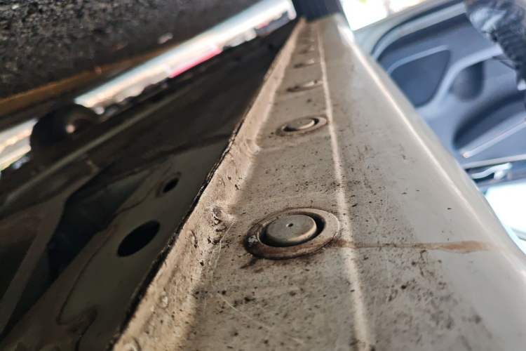 Used Haima Fumei F5 2018 1.6L Manual Elite Model Left Side Sill