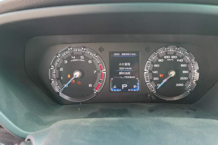 Used Haima Fumei F5 2018 1.6L Automatic Luxury Model Odometer Close Up