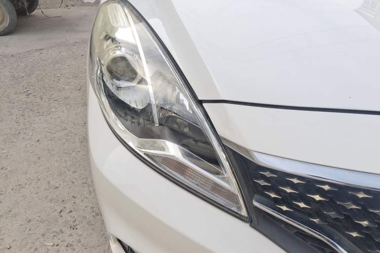Used Haima Fumei F5 2018 1.6L Manual Elite Model Right Front Headlight