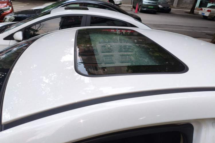 Used Haima Fumei F5 2018 1.6L Manual Elite Model Roof