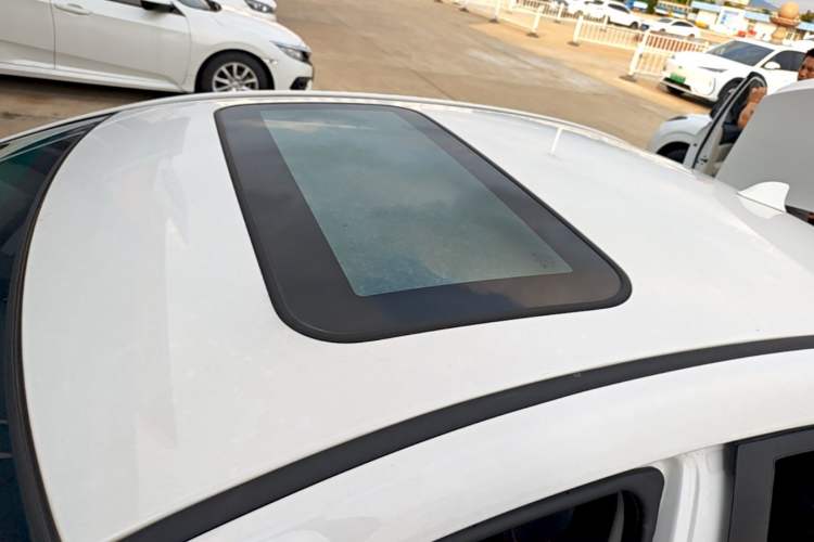Used Haima Fumei F5 2018 1.6L Manual Luxury Model Roof