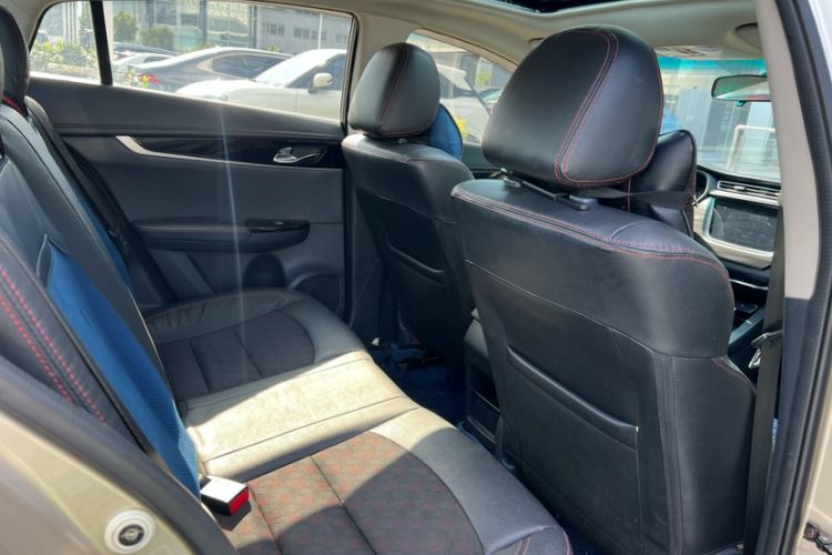 Used Haima Fumei F5 2018 1.6L Automatic Luxury Model Interior 3