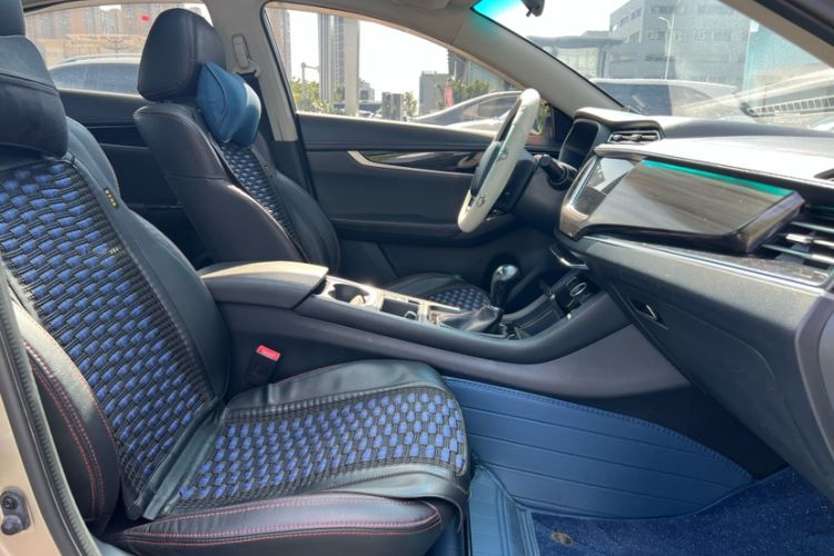 Used Haima Fumei F5 2018 1.6L Automatic Luxury Model Interior 4
