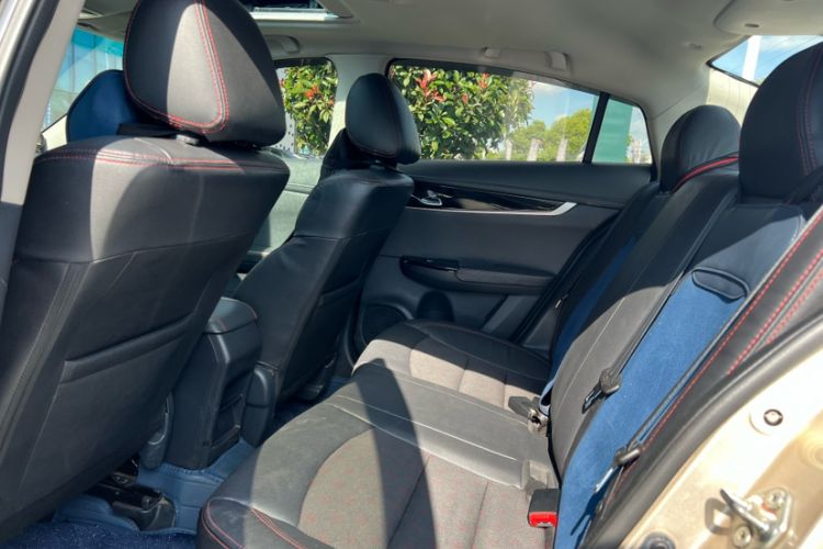 Used Haima Fumei F5 2018 1.6L Automatic Luxury Model Interior 6